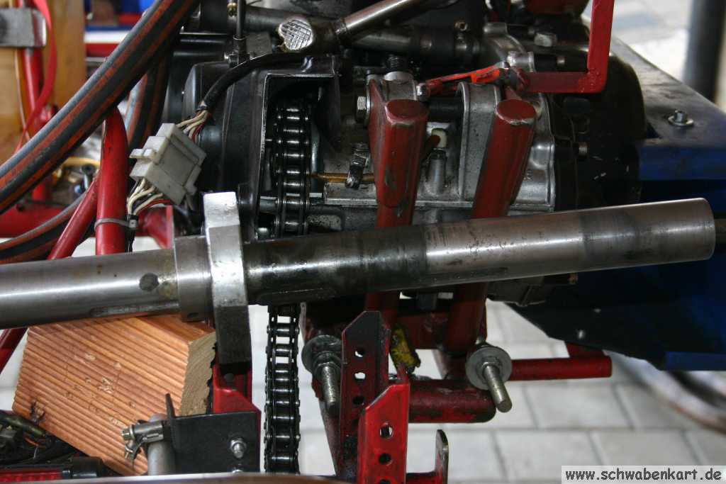 Einzelkettenring Umbau 3/32" 46T Cotterless Kettenrad Achssatz Thun